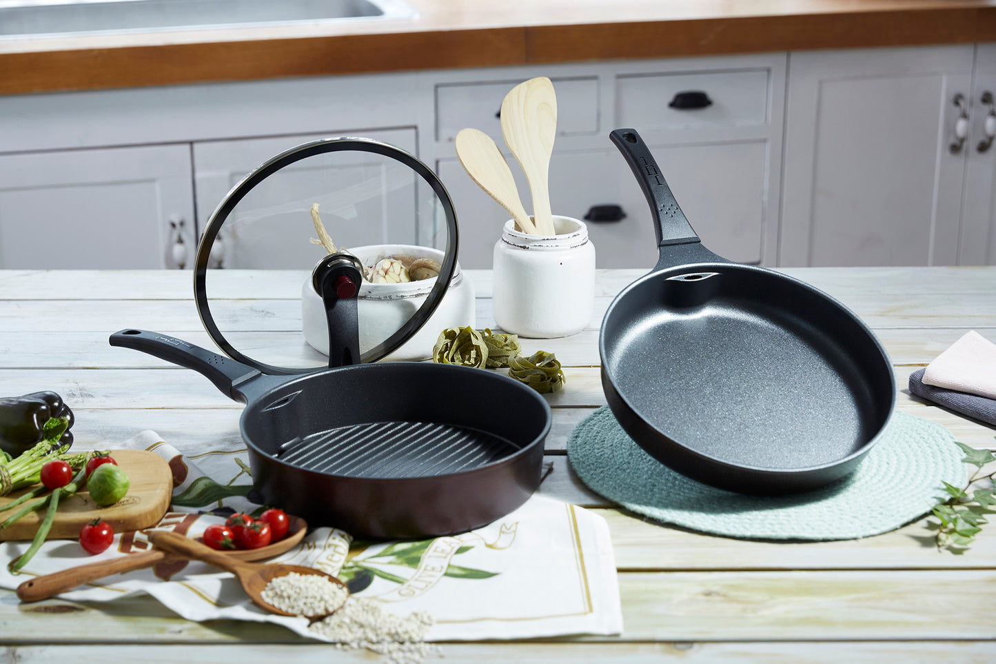 3-Piece Smokeless Pan Set 11" – Nonstick Megastone Coating, Odor-Reducing